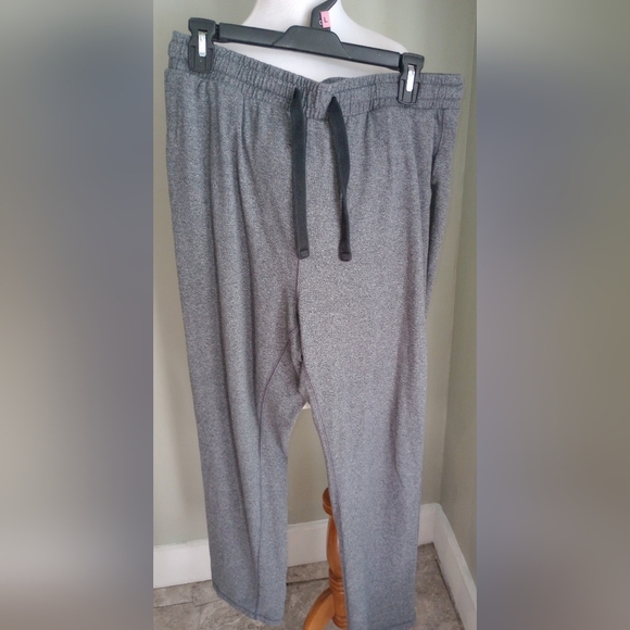 Banana Republic Other - GUC Banana Republic Men's Athletic Sweat pants Size Large L Gray